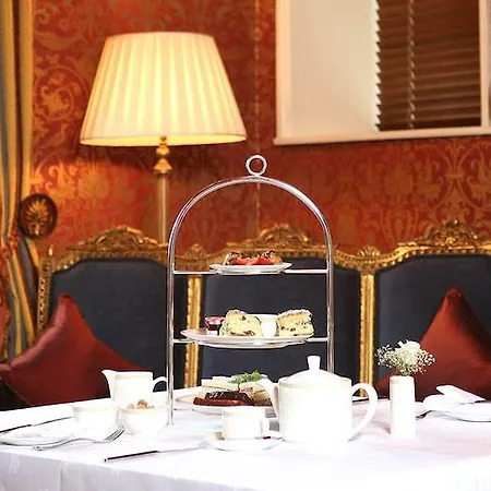 Lough Rynn Castle 모힐