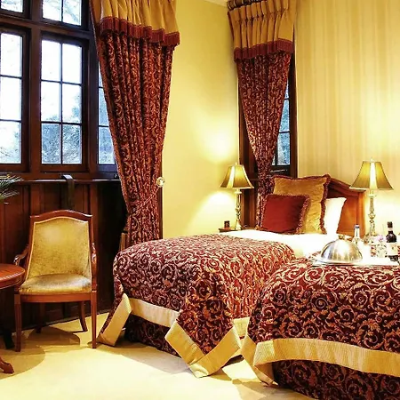Lough Rynn Castle 호텔 모힐