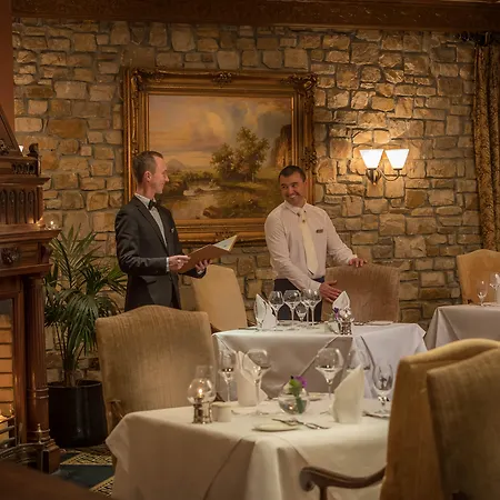 Lough Rynn Castle Hotel 4*