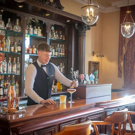 Lough Rynn Castle 호텔 4*