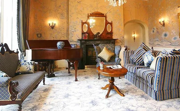 호텔 Lough Rynn Castle 4*