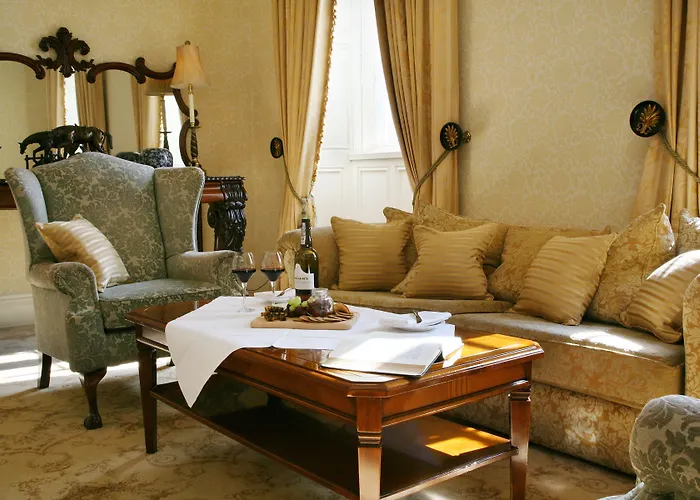 Lough Rynn Castle Hotel 4*