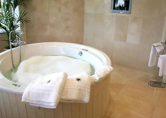 Lough Rynn Castle 4*